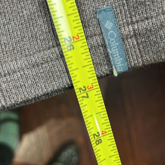 Columbia Sportswear Men's brown long sleeve v-neck sweater - Picture 4 of 6